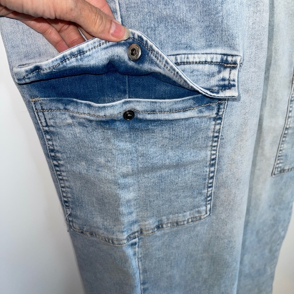 Rue 21 High Rise Cargo Wide‎ Leg Size 14 - Picture 7 of 11